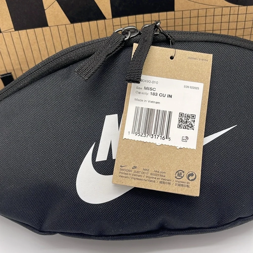 Nike Black Belt Bag Nike Heritage Waistpack (3L) & Fanny Pack
Black 
NWT - Picture 4 of 16